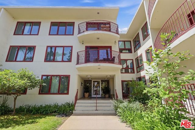 3407 Huxley Street 36, Los Angeles, CA 90027