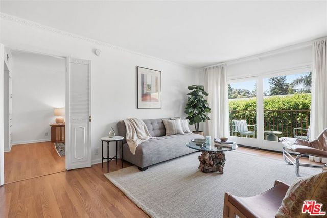 3407 Huxley Street 36, Los Angeles, CA 90027