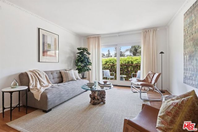 3407 Huxley Street 36, Los Angeles, CA 90027
