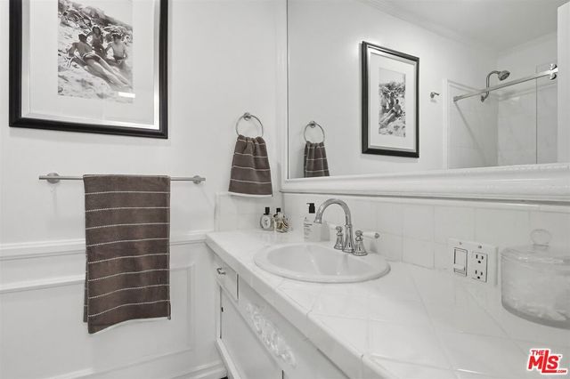 3407 Huxley Street 36, Los Angeles, CA 90027