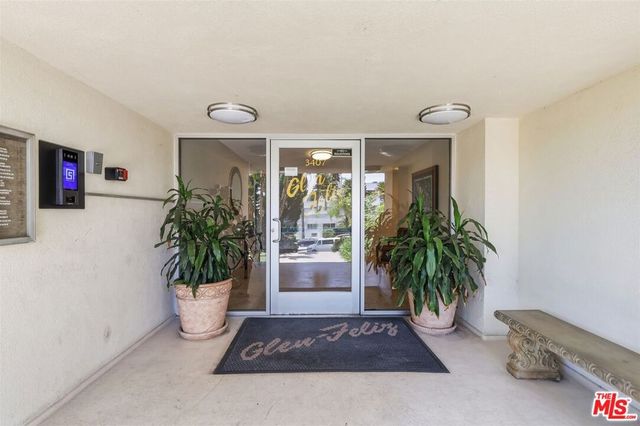 3407 Huxley Street 36, Los Angeles, CA 90027