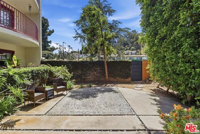 3407 Huxley Street 36, Los Angeles, CA 90027
