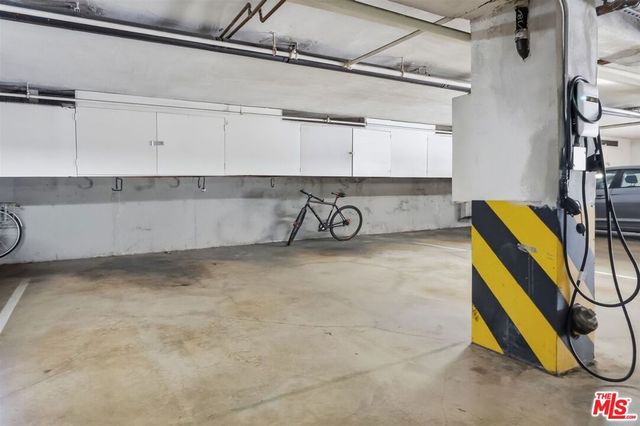 3407 Huxley Street 36, Los Angeles, CA 90027