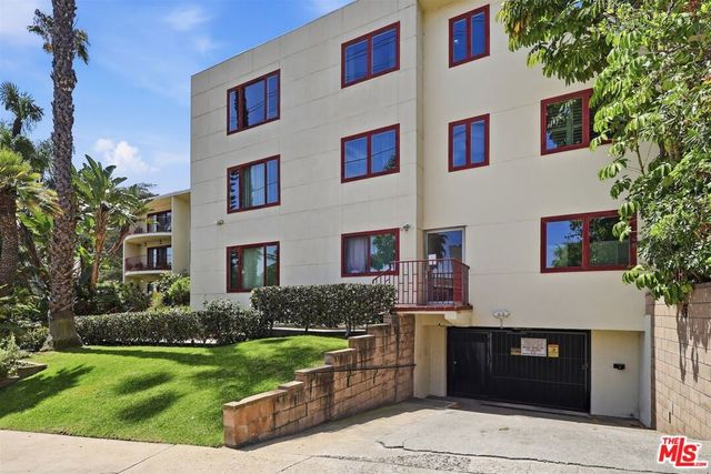 3407 Huxley Street 36, Los Angeles, CA 90027
