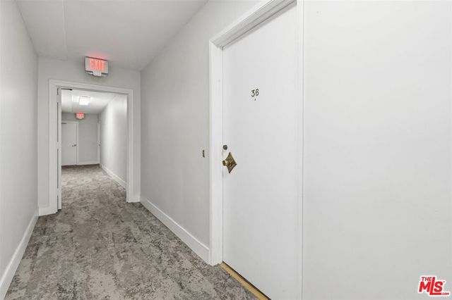 3407 Huxley Street 36, Los Angeles, CA 90027