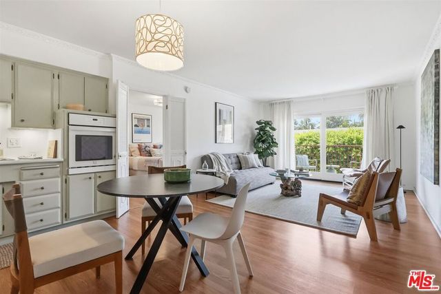 3407 Huxley Street 36, Los Angeles, CA 90027