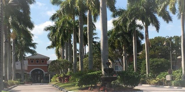 4179 N Haverhill Road N 606, West Palm Beach, FL 33417