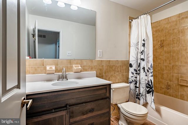 313 ALBANS CT, Malvern, PA 19355