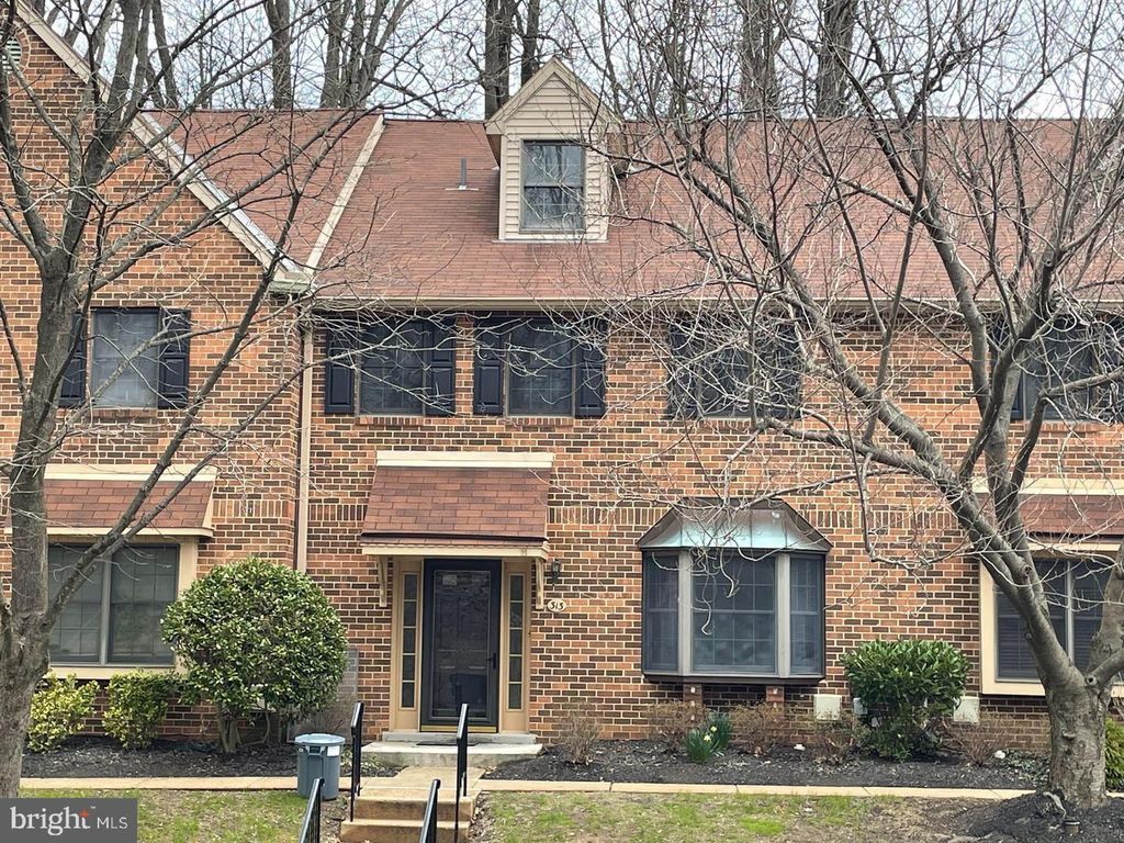 313 ALBANS CT, Malvern, PA 19355
