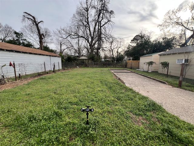 245 E Elmwood Street, Shreveport, LA 71104