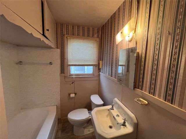 245 E Elmwood Street, Shreveport, LA 71104