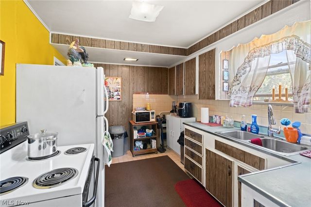 35812 Wanaka Boulevard, Eastlake, OH 44095