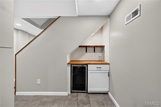 954 Chartrand Drive, Ballwin, MO 63011