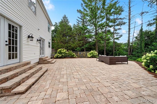 954 Chartrand Drive, Ballwin, MO 63011
