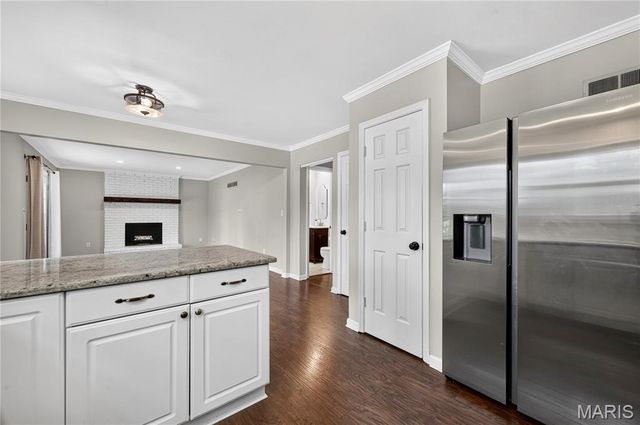 954 Chartrand Drive, Ballwin, MO 63011
