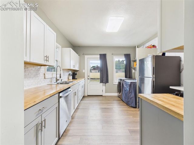 1012 E Abriendo Avenue, Pueblo, CO 81004