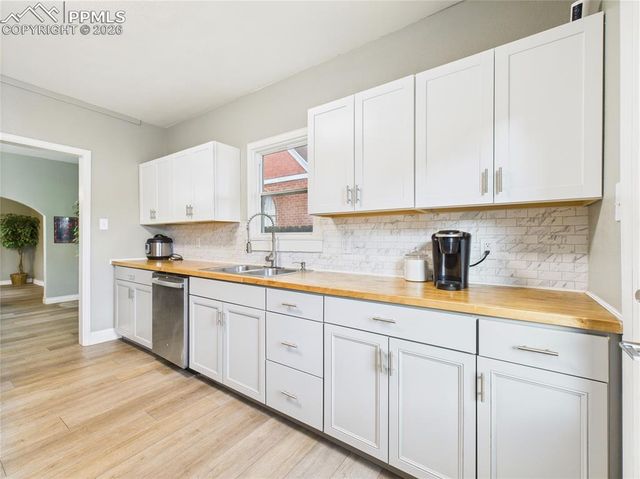 1012 E Abriendo Avenue, Pueblo, CO 81004