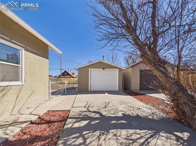 1012 E Abriendo Avenue, Pueblo, CO 81004