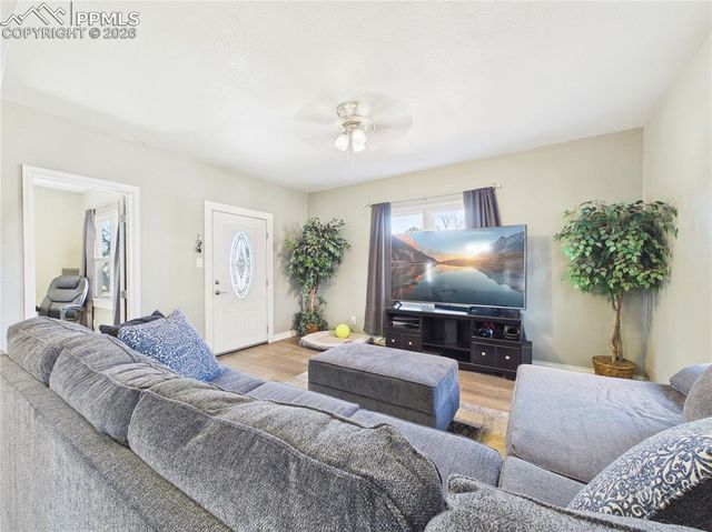 1012 E Abriendo Avenue, Pueblo, CO 81004