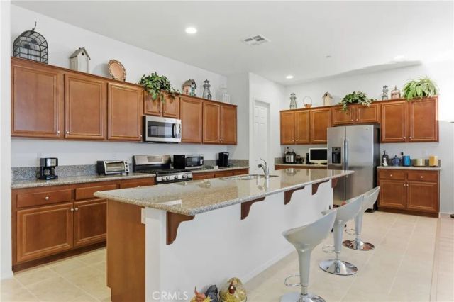 9810 Richland Hills Lane, Bakersfield, CA 93306