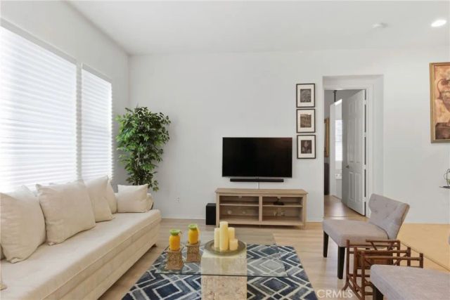 9810 Richland Hills Lane, Bakersfield, CA 93306