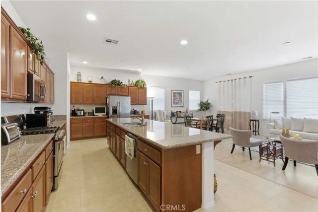 9810 Richland Hills Lane, Bakersfield, CA 93306