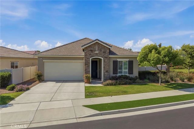9810 Richland Hills Lane, Bakersfield, CA 93306