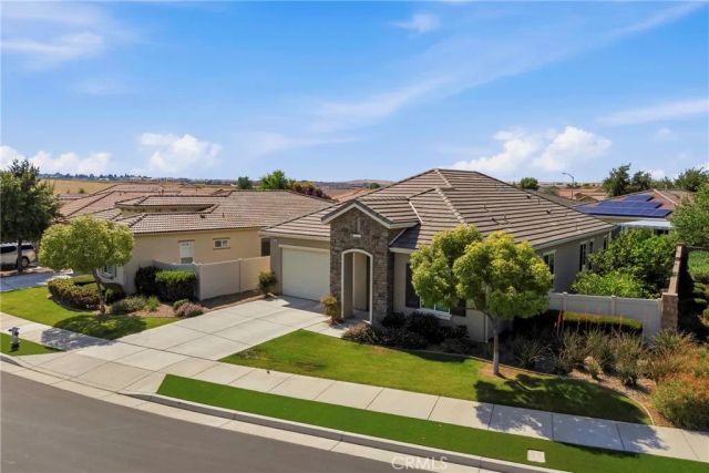 9810 Richland Hills Lane, Bakersfield, CA 93306