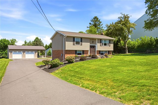 706 Shawnee Drive, South Manheim Twp, PA 17922