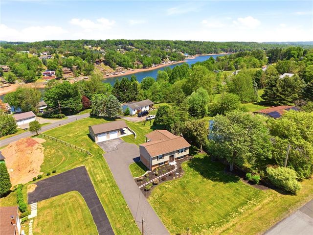 706 Shawnee Drive, South Manheim Twp, PA 17922