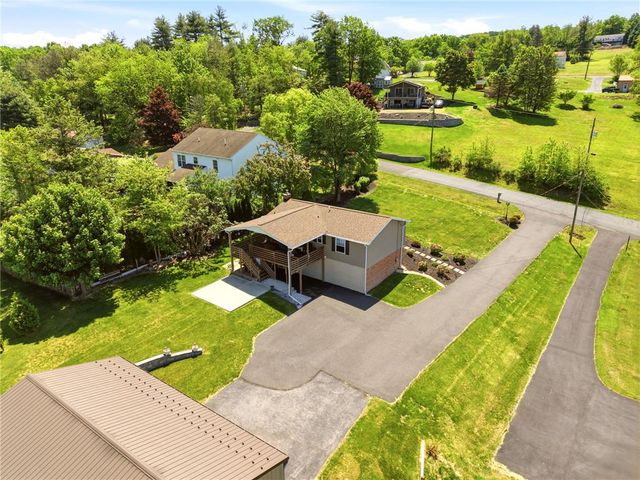 706 Shawnee Drive, South Manheim Twp, PA 17922