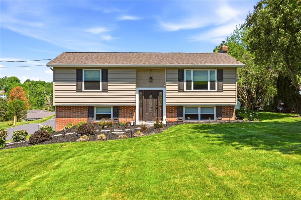 706 Shawnee Drive, South Manheim Twp, PA 17922