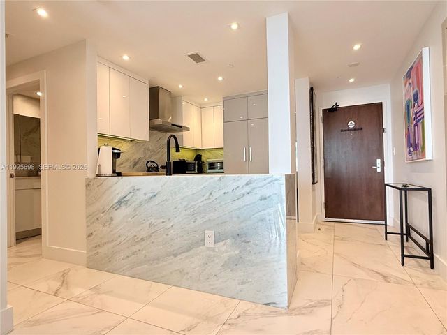 225 Collins Ave 6J, Miami Beach, FL 33139