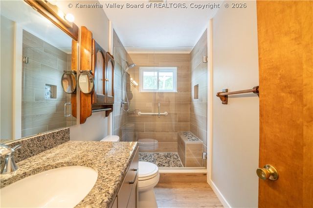 1102 Holly Berry Lane, South Charleston, WV 25309