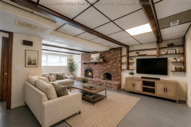1102 Holly Berry Lane, South Charleston, WV 25309