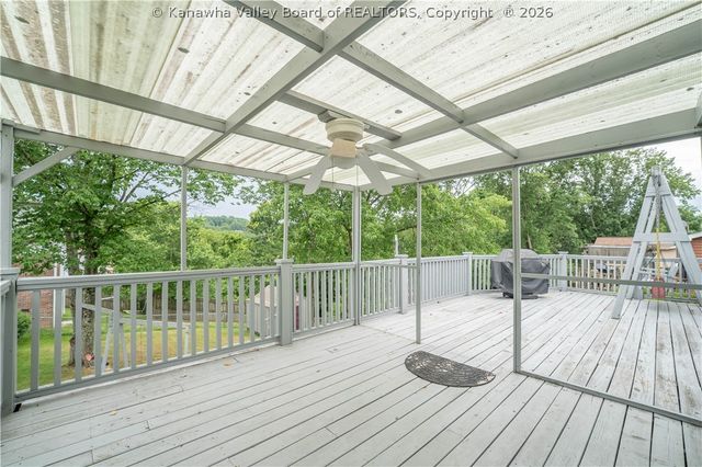 1102 Holly Berry Lane, South Charleston, WV 25309