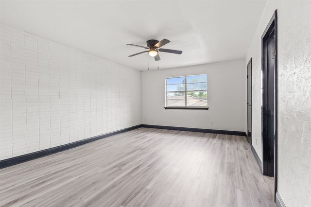 2802 Spring Valley Drive, Bedford, TX 76021