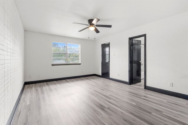 2802 Spring Valley Drive, Bedford, TX 76021