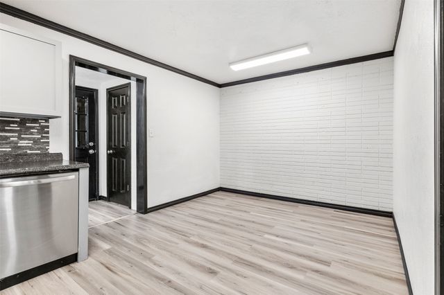 2802 Spring Valley Drive, Bedford, TX 76021