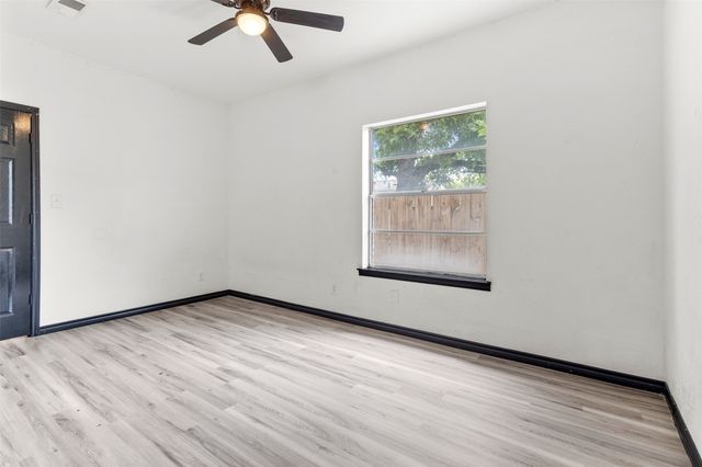 2802 Spring Valley Drive, Bedford, TX 76021