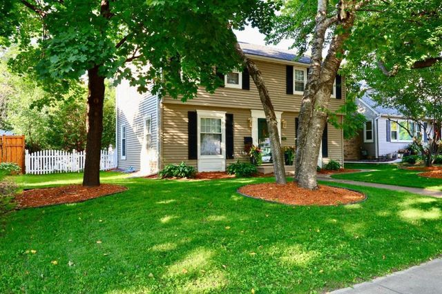 1857 Ford Parkway, Saint Paul, MN 55116