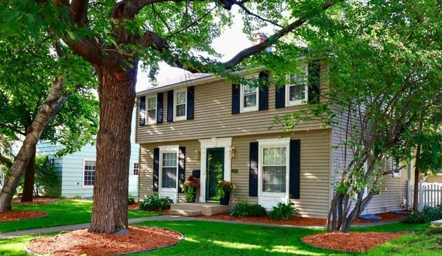 1857 Ford Parkway, Saint Paul, MN 55116