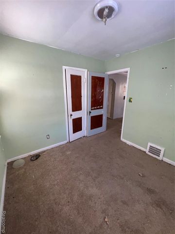 19255 Binder Street, Detroit, MI 48234