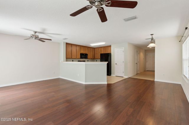 6700 BOWDEN Road, 1401, Jacksonville, FL 32216