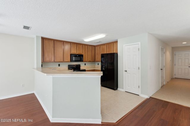 6700 BOWDEN Road, 1401, Jacksonville, FL 32216