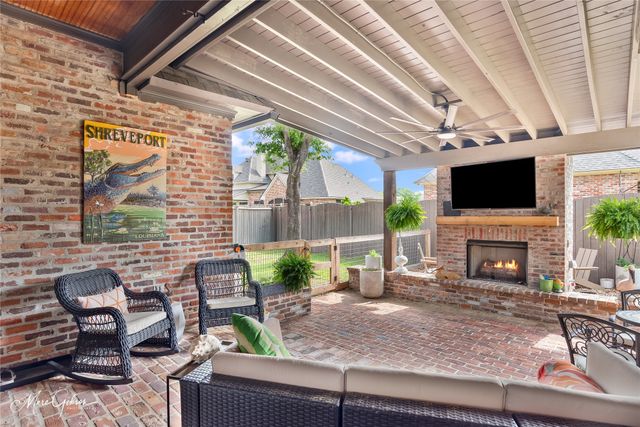 203 Evangeline Walk, Bossier City, LA 71111