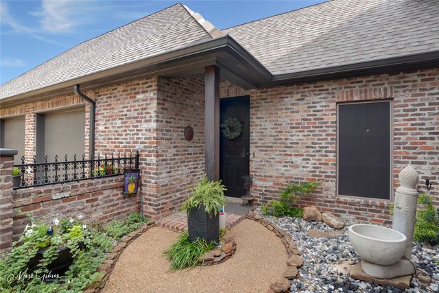 203 Evangeline Walk, Bossier City, LA 71111