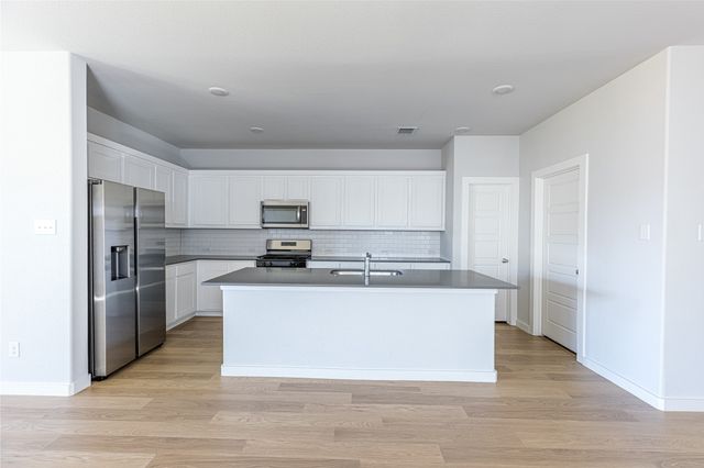 6732 Denim Drive, Fort Worth, TX 76036