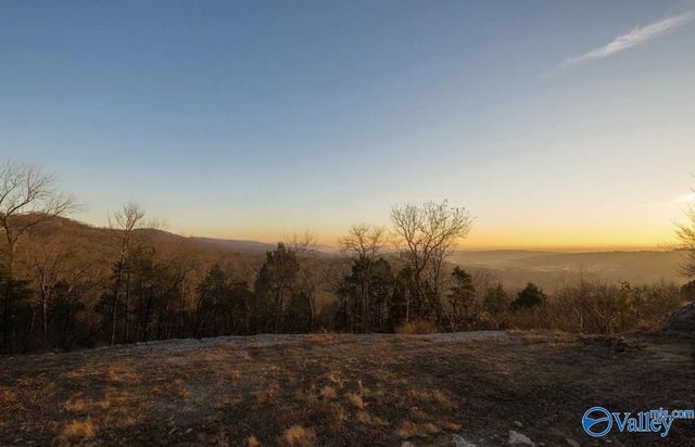 3030 Cliff Edge Circle SE, Huntsville, AL 35801