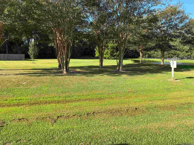 352 Highland Meadows Dr, Jackson, LA 70748